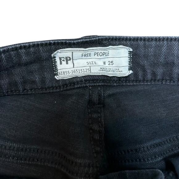Free People Raw Hem Cutwork Cigarette Jeans Black Embroidered Crop Denim size 25 - Picture 10 of 12